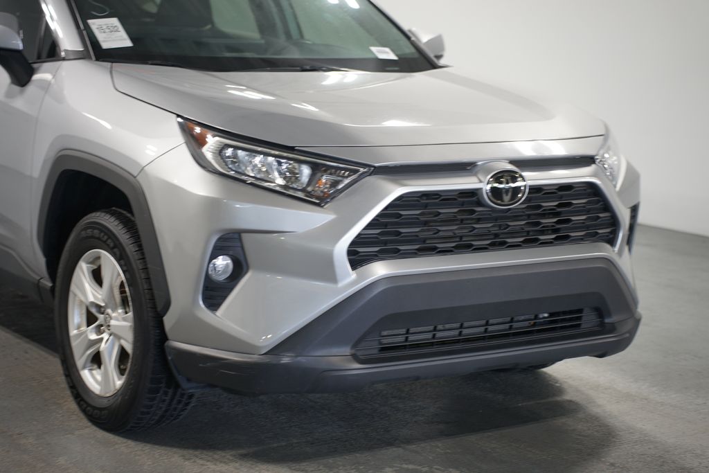 Thumbnail: 2021 Toyota RAV4 - 4