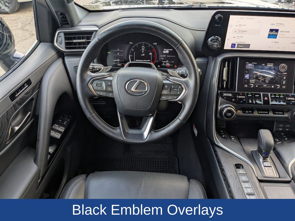 2025 Lexus LX 700h Overtrail