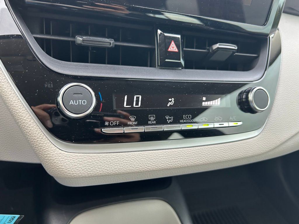 Thumbnail: 2024 Toyota Corolla - 25