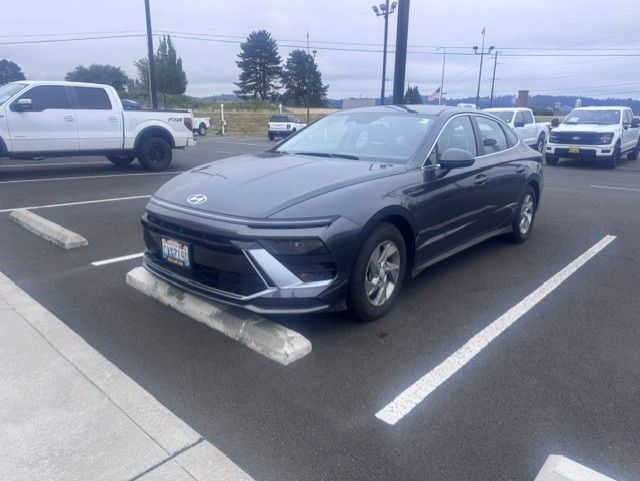 Portofino Gray 2025 Hyundai Sonata Sedan Front-Wheel Drive 8-Speed Automatic