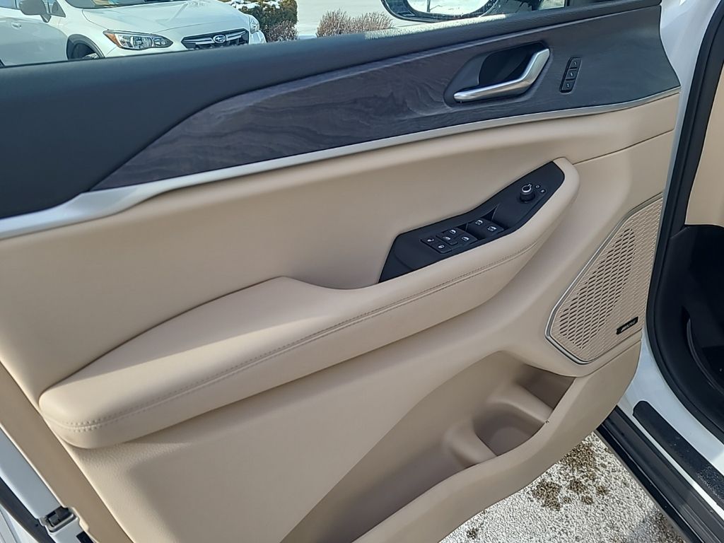 used 2021 Jeep Grand Cherokee L car, priced at $24,698