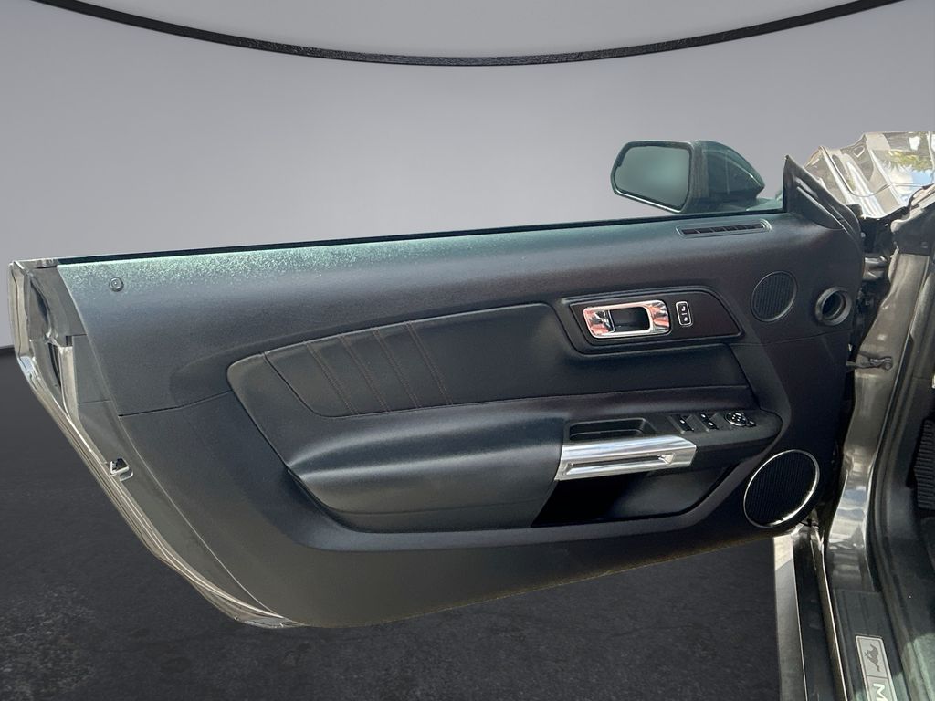Thumbnail: 2016 Ford Mustang - 14