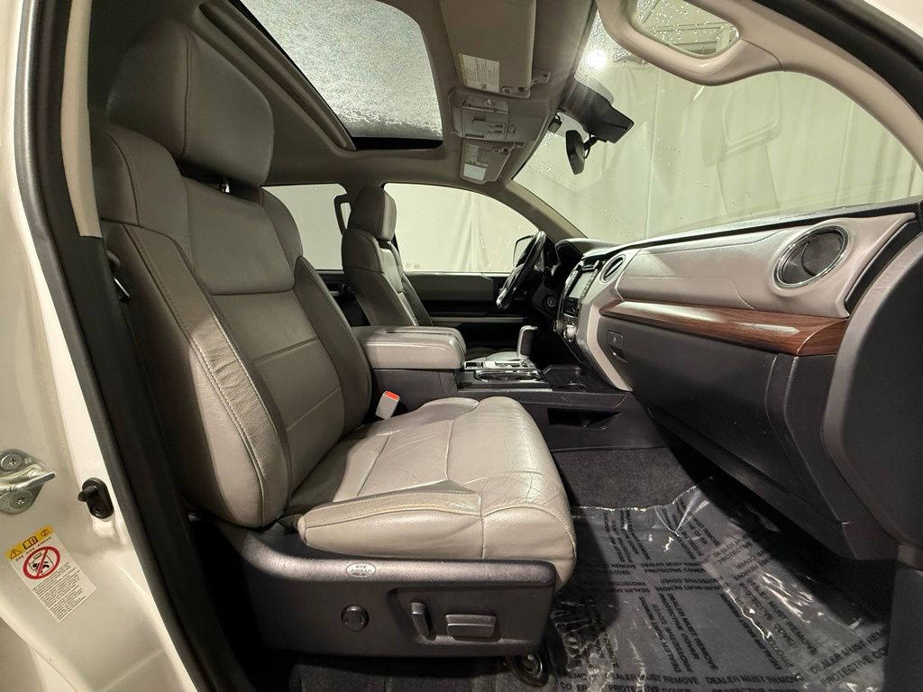 Thumbnail: 2018 Toyota Tundra - 22