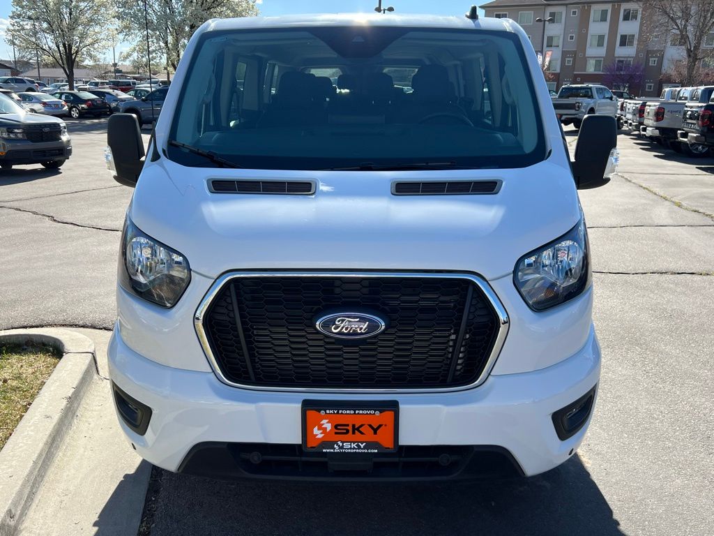 View vehicle photo 3