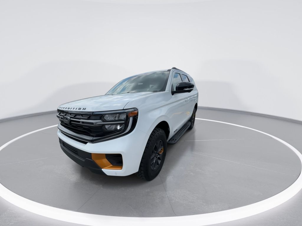 New 2026 Star White Metallic Tri-Coat Ford Tremor® image 3