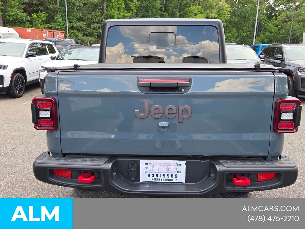 Used 2025 Gray Jeep Rubicon image 11