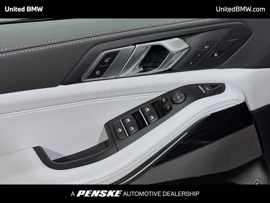 Thumbnail: 2026 BMW X5 - 3