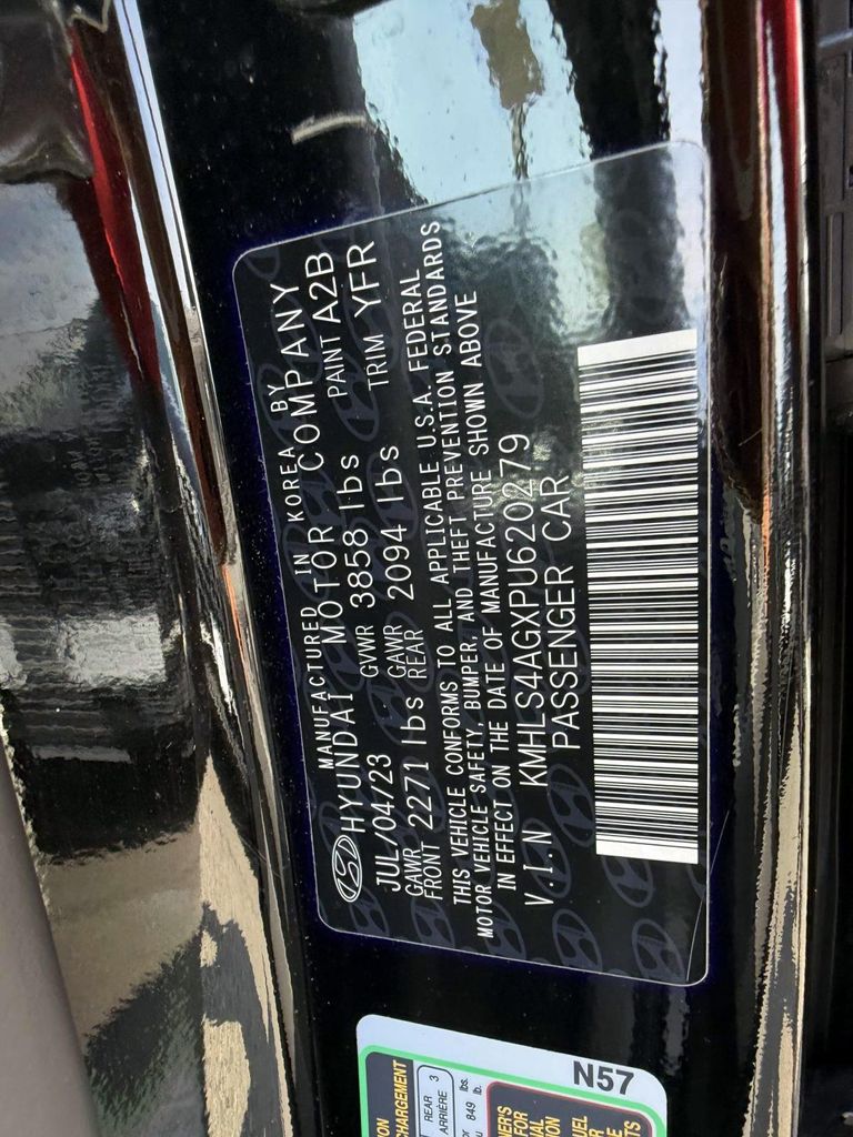 Used 2023 Hyundai Elantra Sedan
