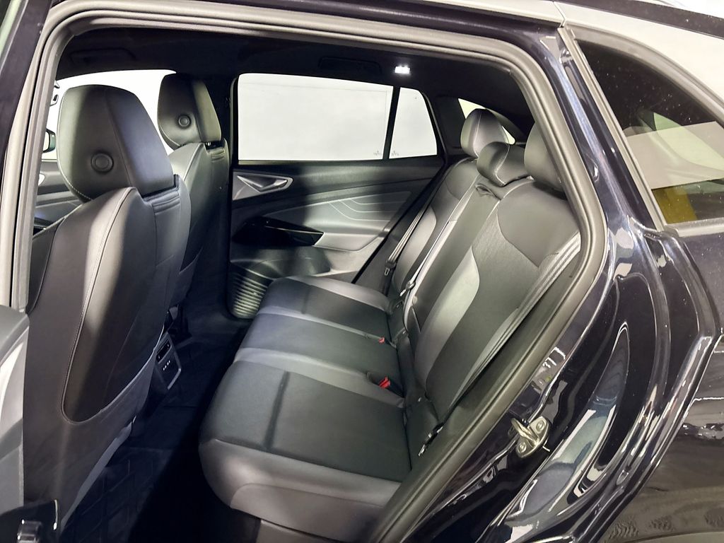 2023 Volkswagen ID.4 Pro S Plus
