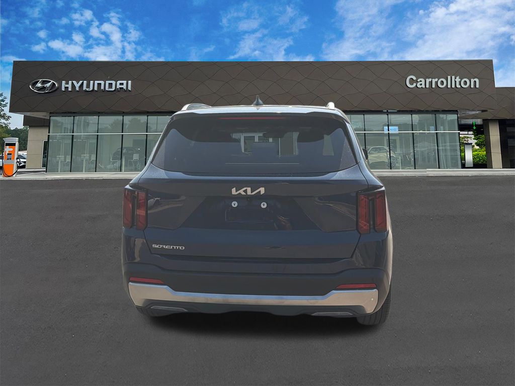 Used 2025 Black Kia S image 6