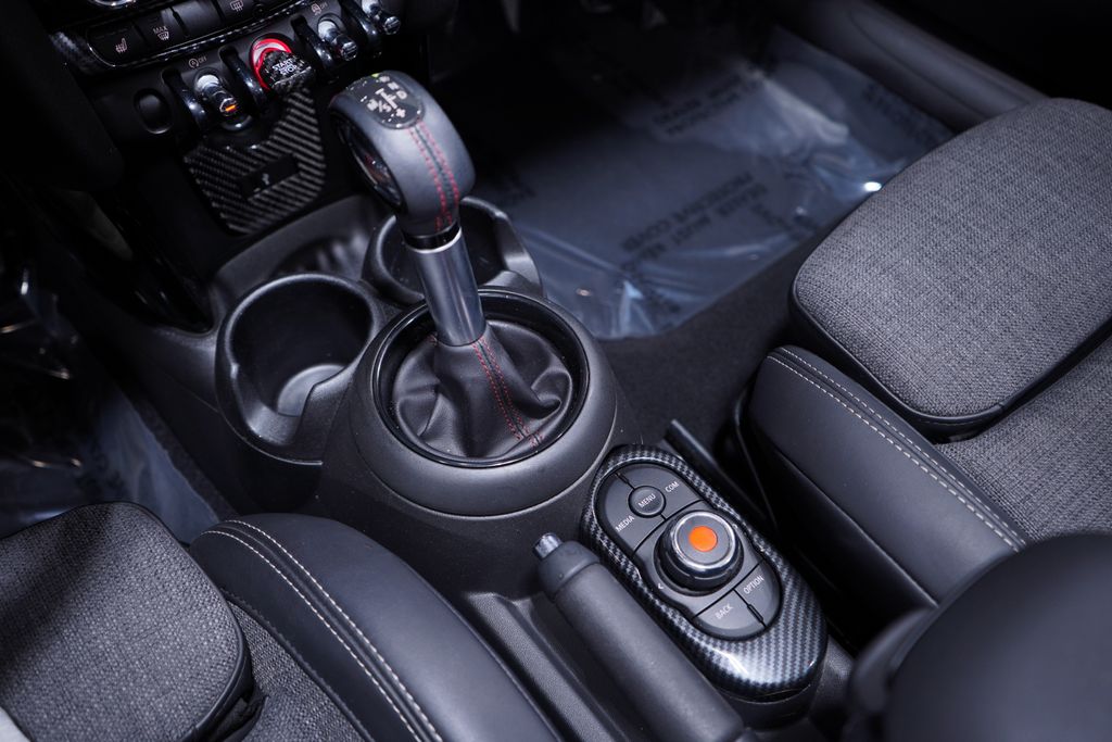 Thumbnail: 2019 MINI Cooper - 15