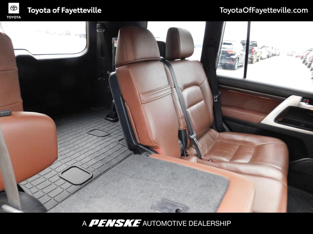 Thumbnail: 2017 Toyota Land Cruiser - 5