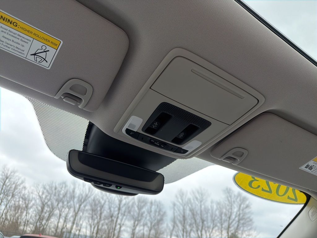 Thumbnail: 2023 Honda Pilot - 14