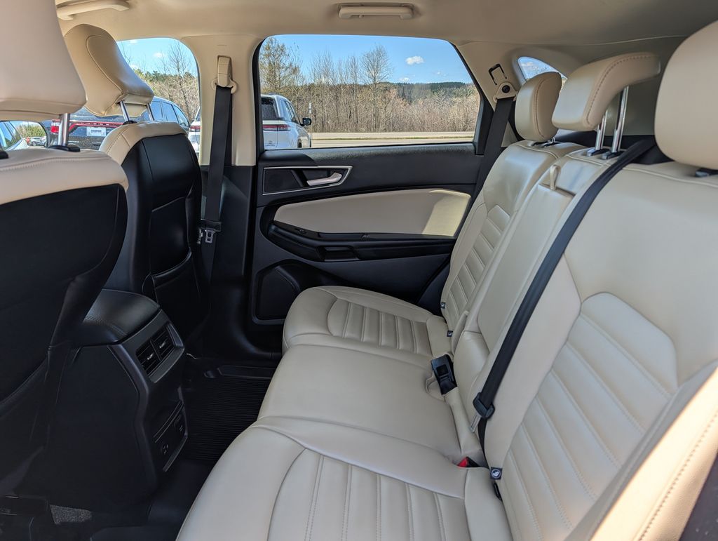 Used 2022 Ford Edge SUV
