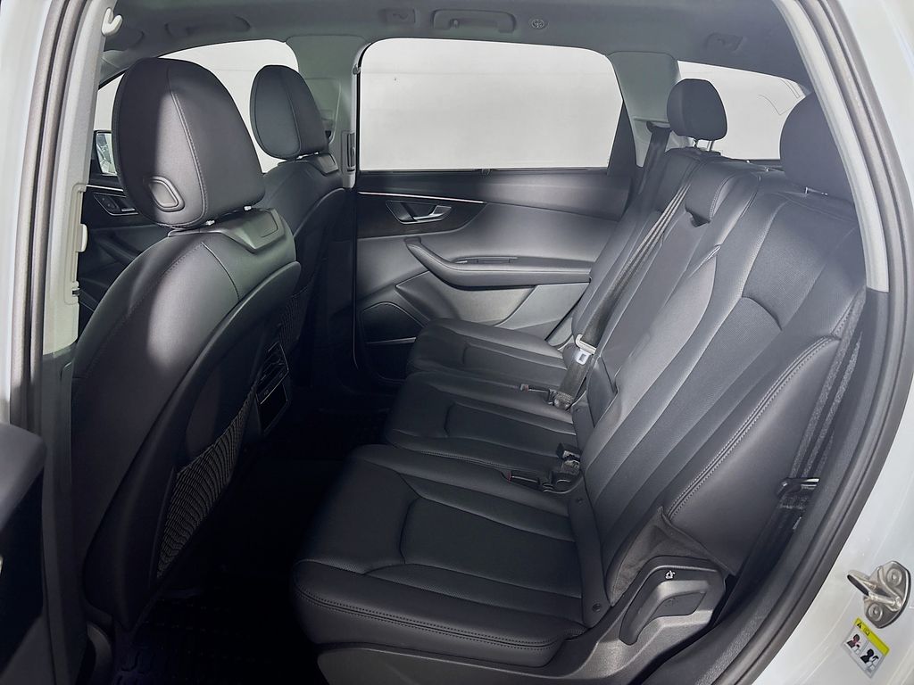 2023 Audi Q7 55 Prestige