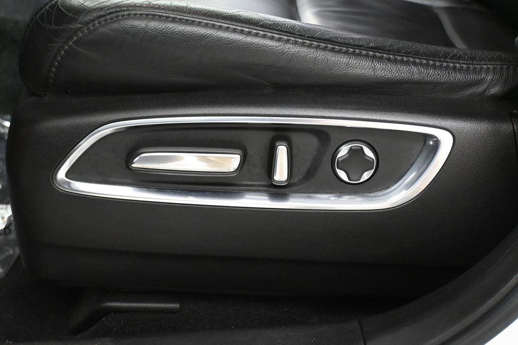 Thumbnail: 2020 Acura MDX - 30