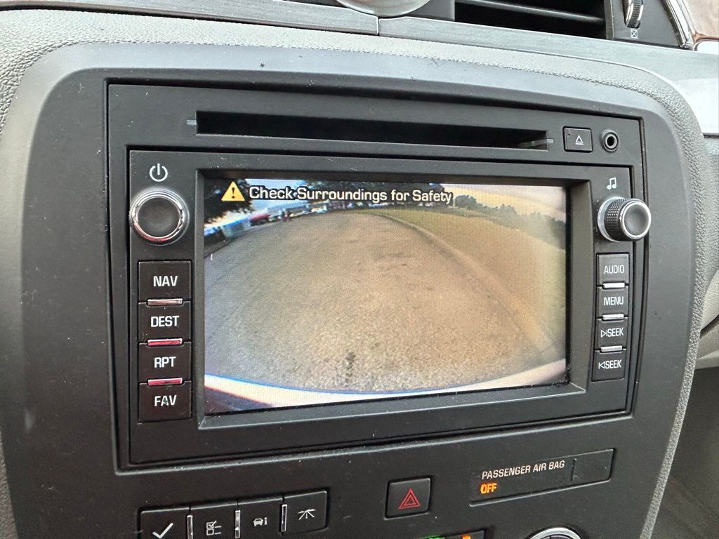 Thumbnail: 2008 Buick Enclave - 25
