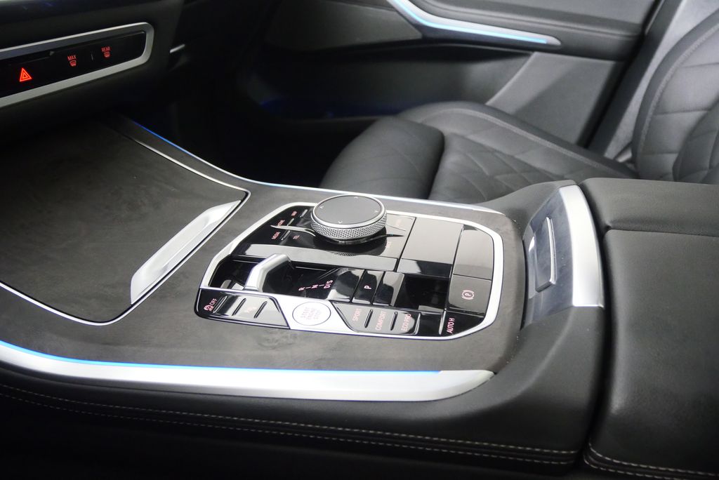 Thumbnail: 2025 BMW X5 - 28