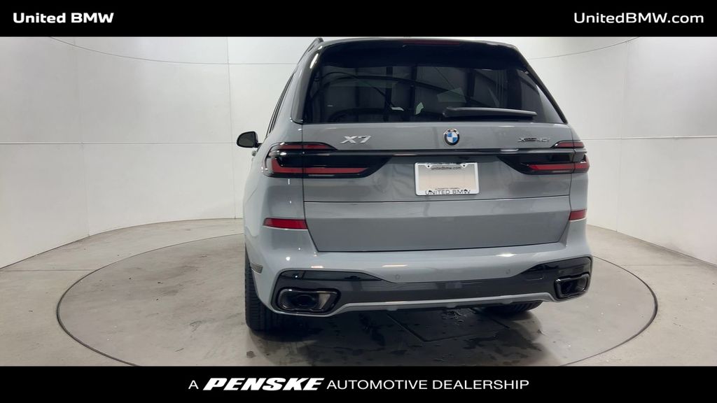 Thumbnail: 2026 BMW X7 - 7