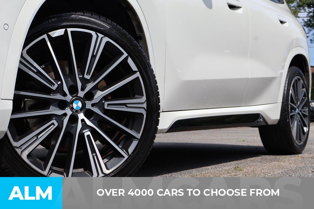 Used 2023 White BMW xDrive28i image 2