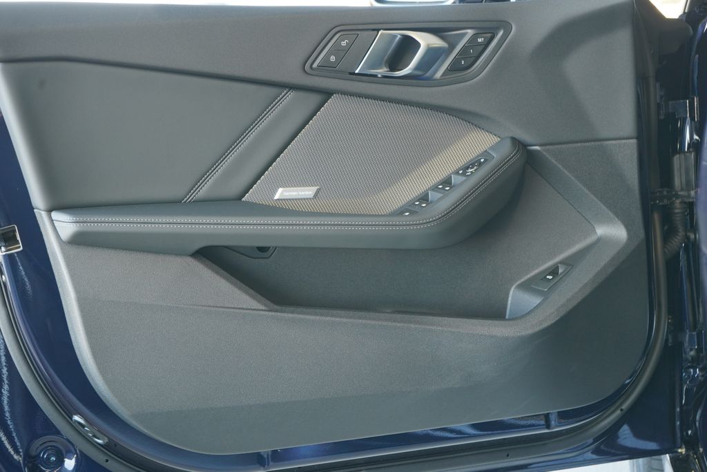 Thumbnail: 2026 BMW 2 Series - 8