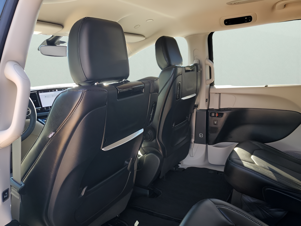 Used Car 2023 Chrysler Pacifica  Touring L For Sale Under $40,000 In Austin, Texas