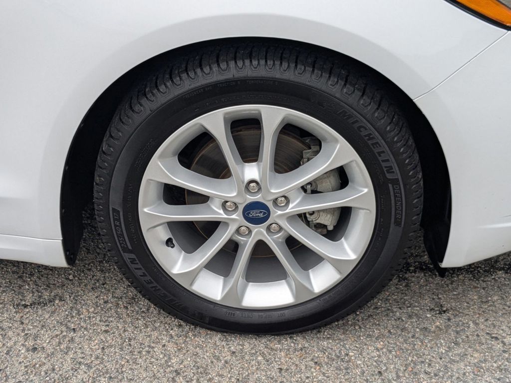 2019 Ford Fusion Hybrid SE