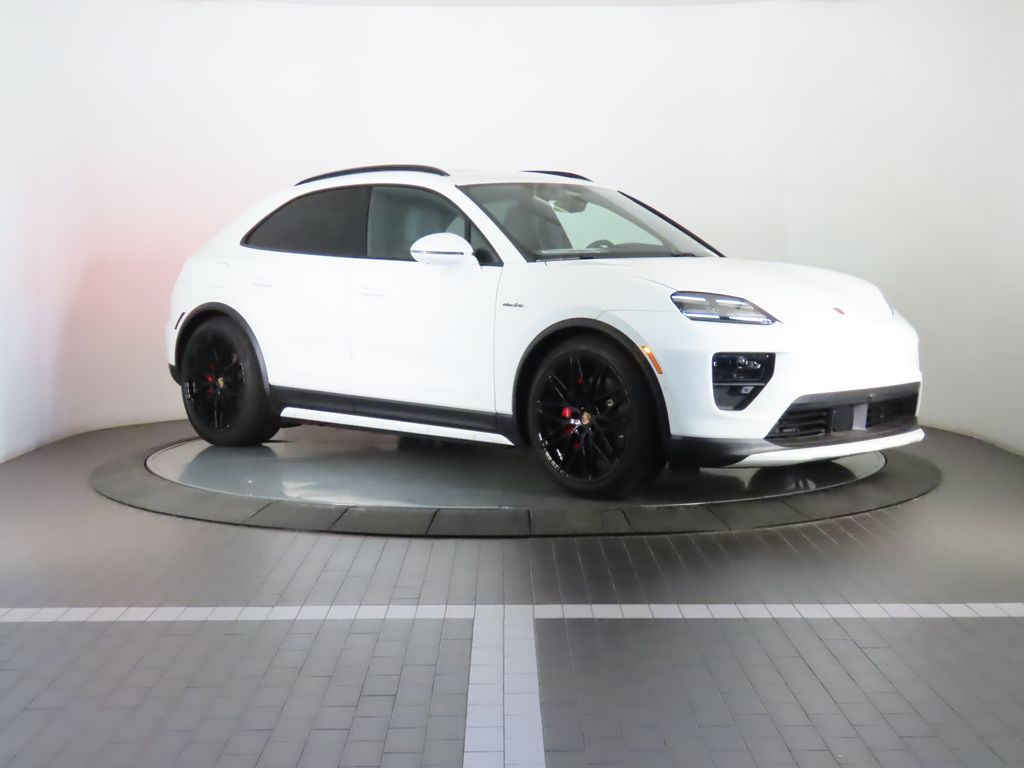 Thumbnail: 2025 Porsche Macan - 9