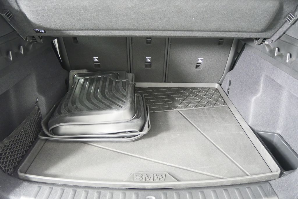 Thumbnail: 2024 BMW X1 - 17