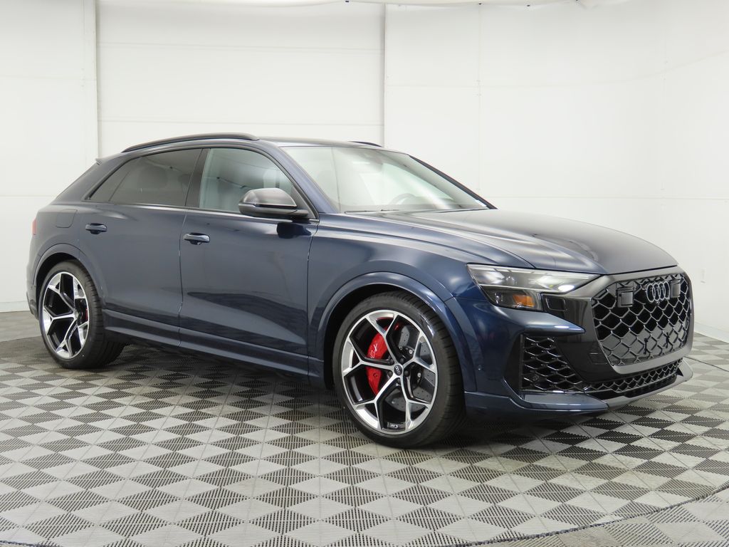 2025 Audi RS Q8 4.0T 3