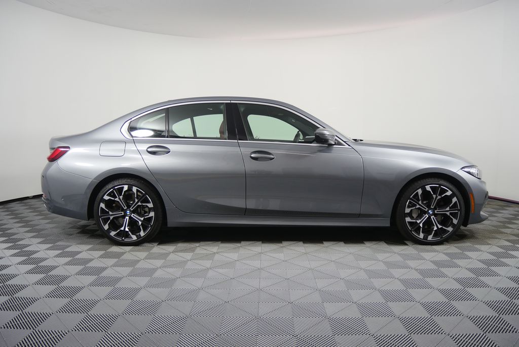 Thumbnail: 2025 BMW 3 Series - 2