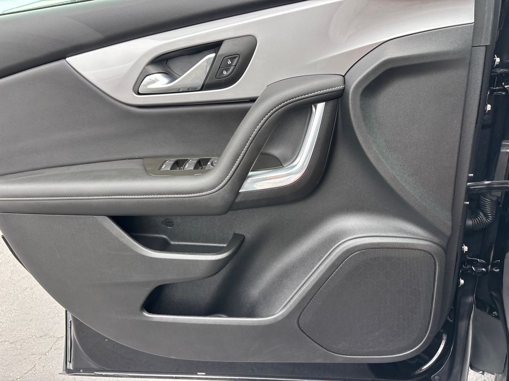 Used Car 2025 Chevrolet Blazer  Lt For Sale Under $35,000 In Austin, Texas