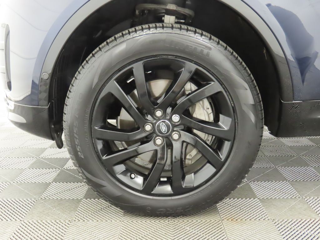 2020 Land Rover Discovery Landmark Edition 31