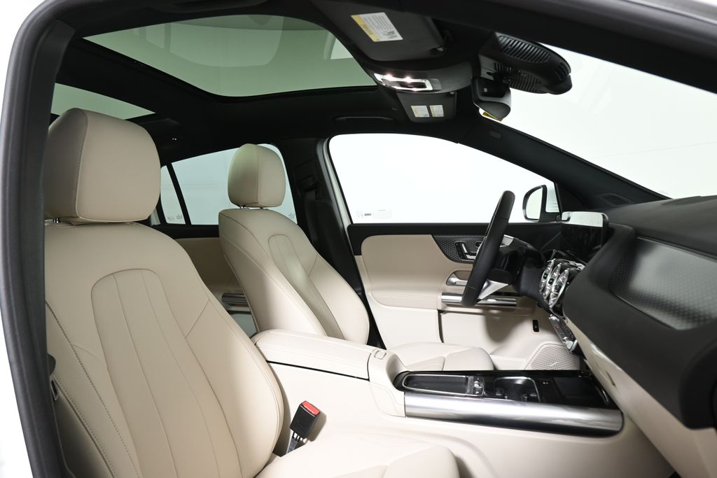 Thumbnail: 2026 Mercedes-Benz GLA - 26