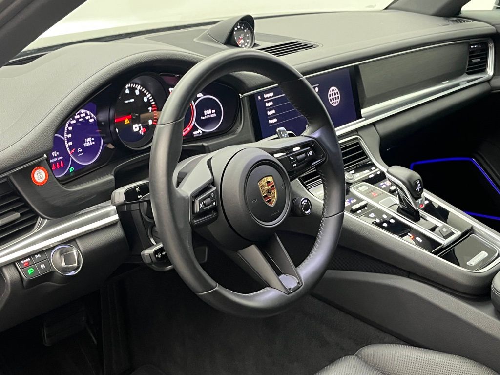 Thumbnail: 2023 Porsche Panamera - 4