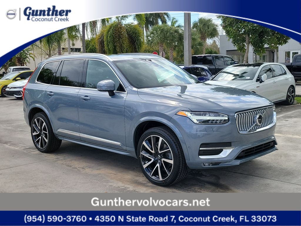 2023 Volvo XC90 B6 Plus Bright Theme 6-Passenger AWD