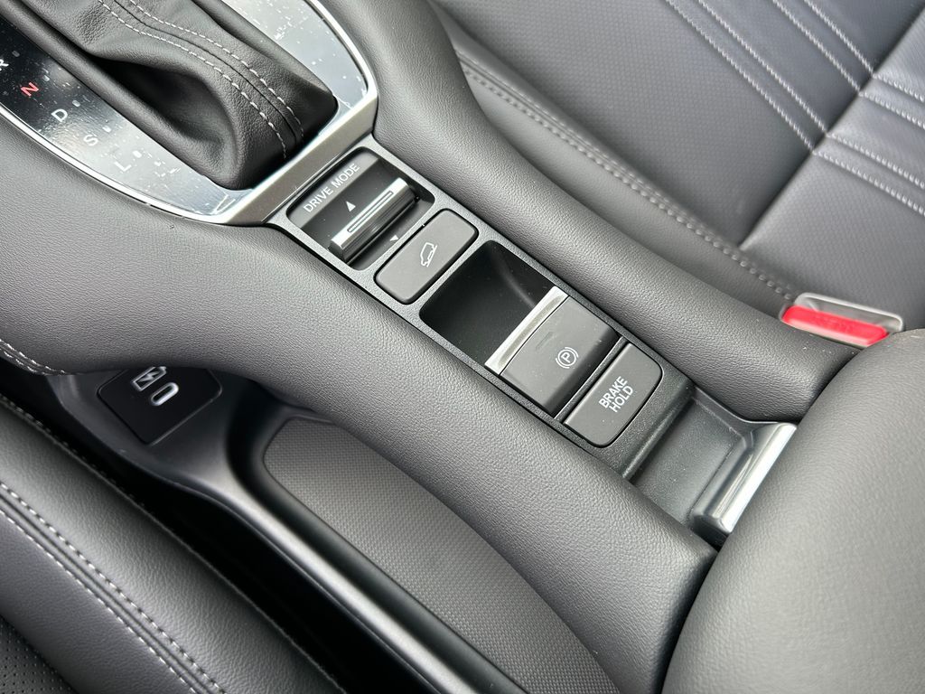 Thumbnail: 2027 Honda HR-V - 32