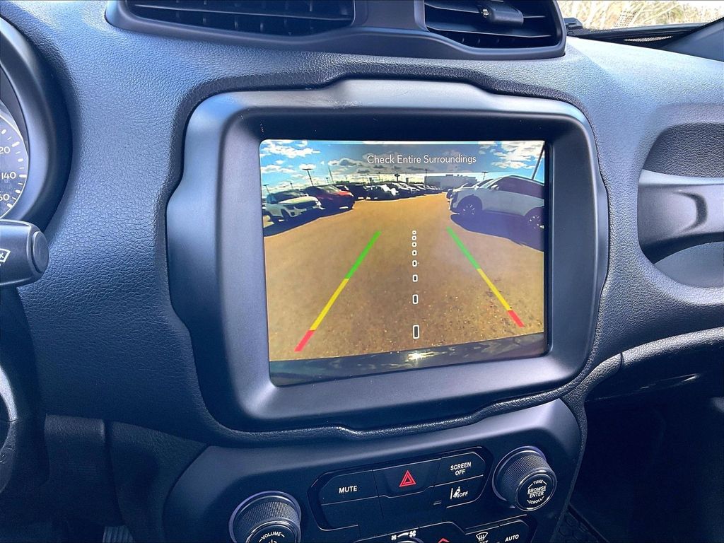 2023 Jeep Renegade — photo 18