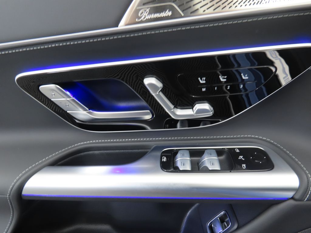 2025 Mercedes-Benz SL-Class AMG SL 43 32