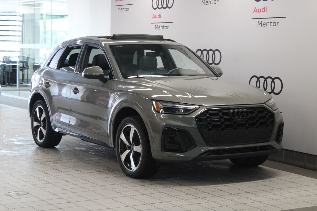 Thumbnail: 2023 Audi Q5 - 8