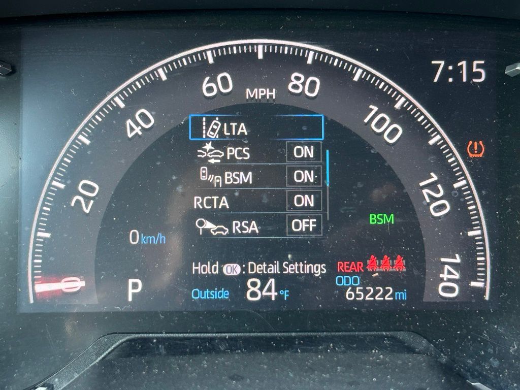 Thumbnail: 2021 Toyota RAV4 - 23