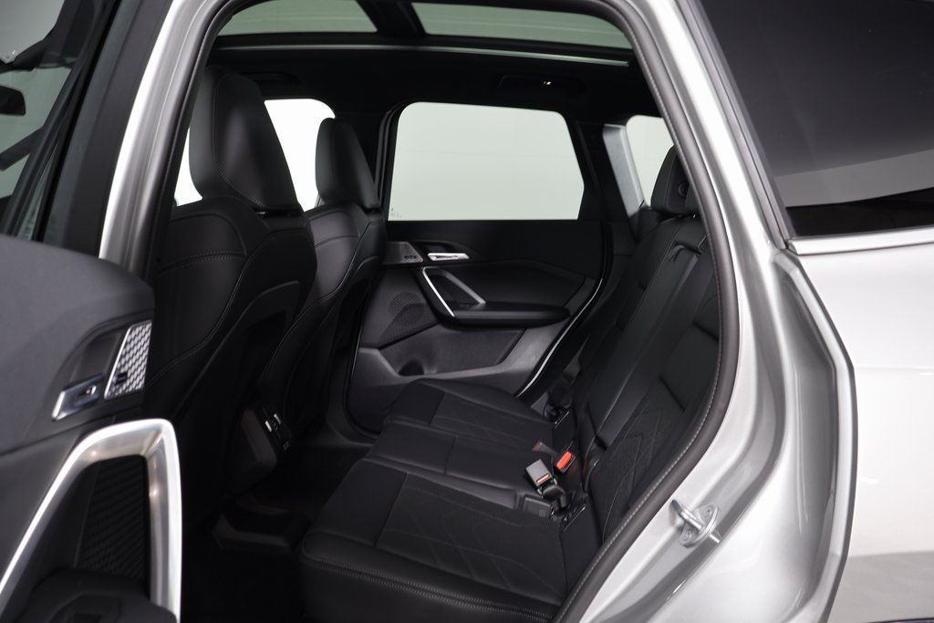 Thumbnail: 2025 BMW X1 - 11