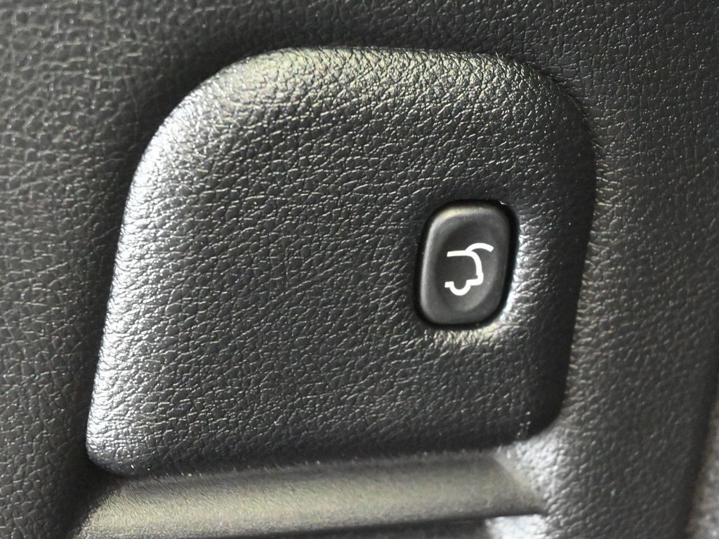 Used 2021 Destroyer Gray Clearcoat Dodge R/T image 38