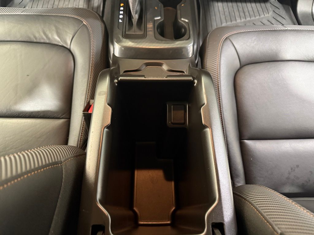 2022 GMC Canyon AT4 w/Leather