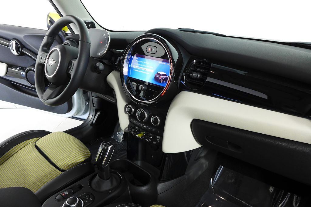 Thumbnail: 2022 MINI Cooper - 13