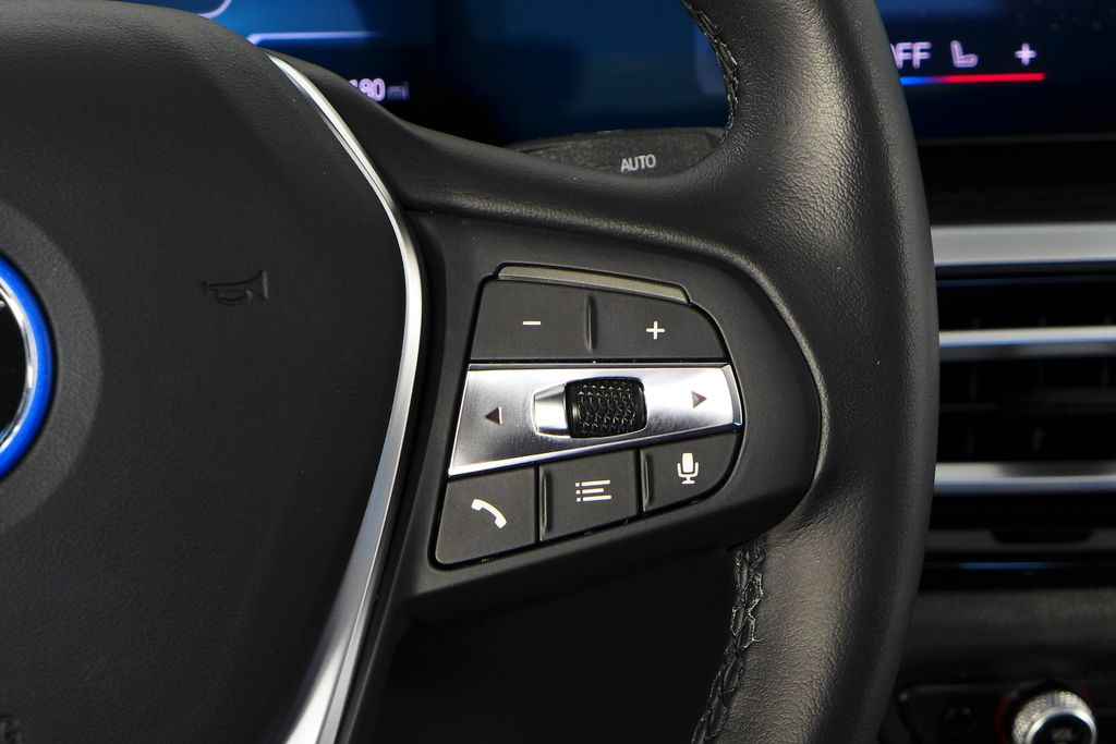 Thumbnail: 2024 BMW i4 - 29