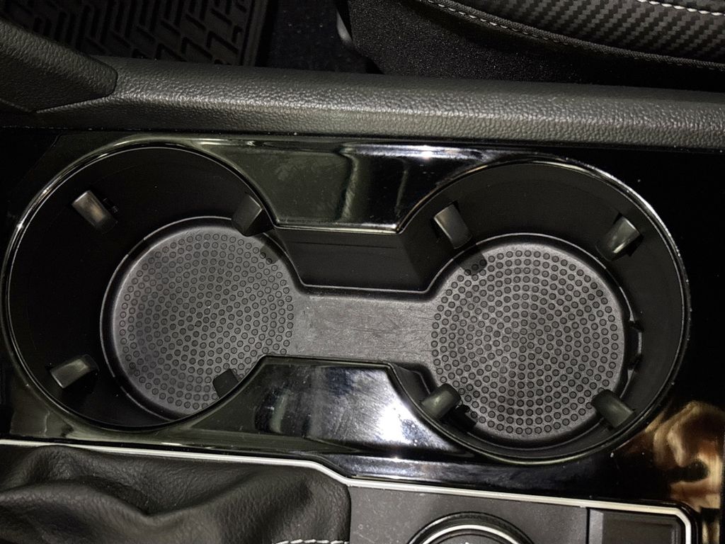 2023 Volkswagen Atlas Cross Sport 2.0T SE w/Technology