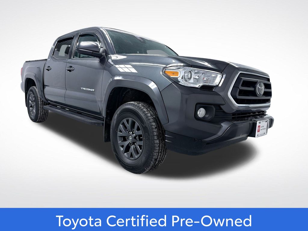 2023 Toyota Tacoma SR5's photo