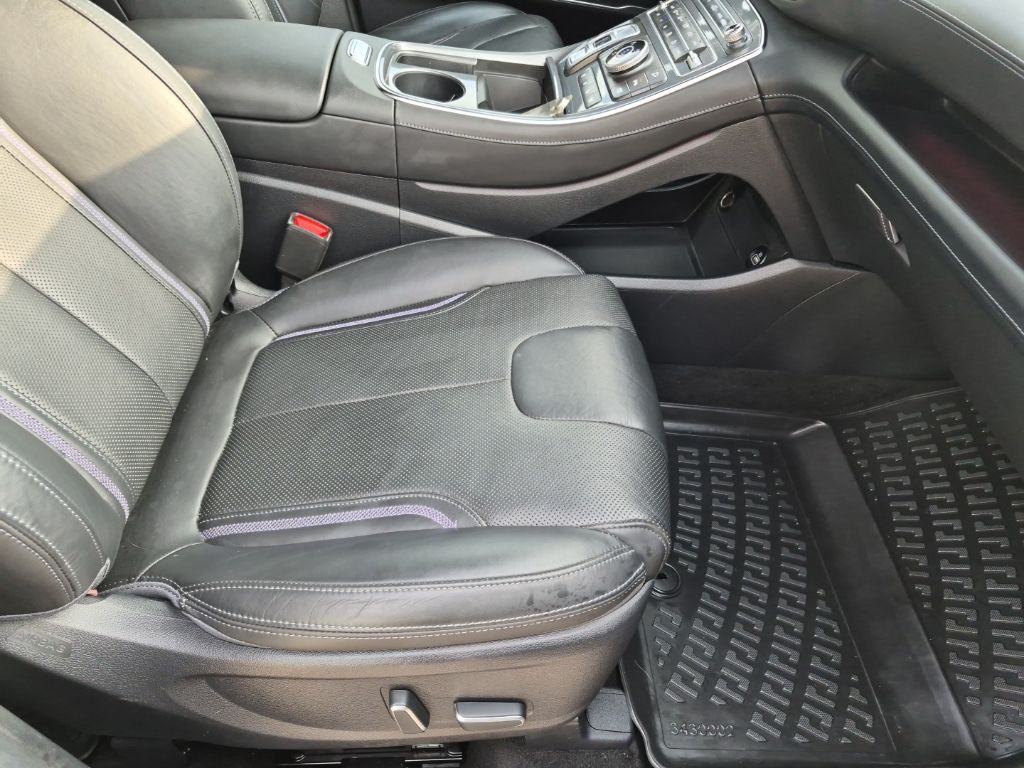 Used Car 2021 Hyundai Santa Fe  Calligraphy For Sale Under $25,000 In Austin, Texas