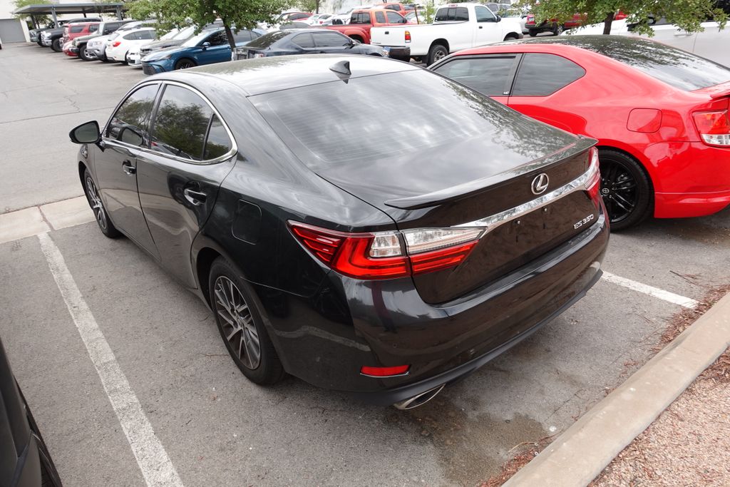 Used 2017 Lexus ES Sedan